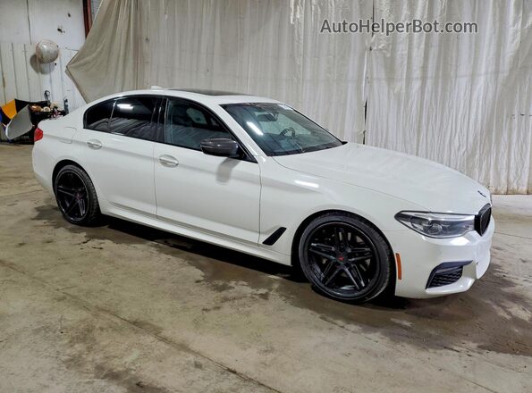 WBAJE7C34HG887932 2017 BMW 5 SERIES Белый Передняя правая четверть