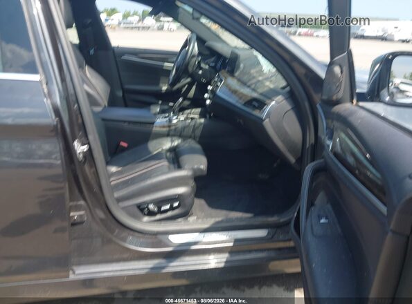 WBAJE7C35HG886997 2017 BMW 5 SERIES Gray Front interior view