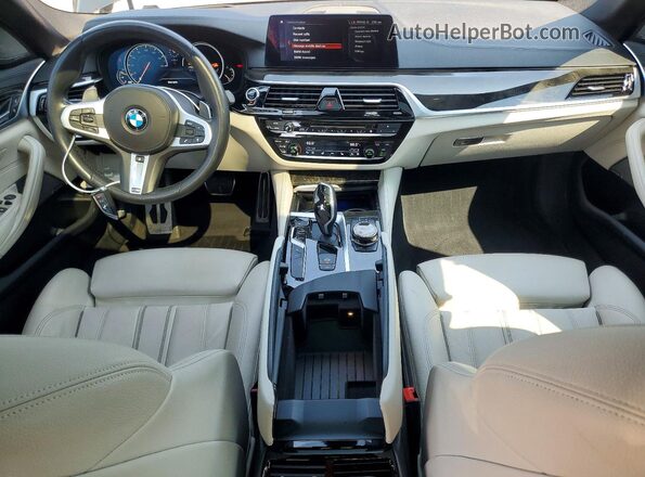 WBAJE7C3XHG887501 2017 BMW 5 SERIES Black Առջևի վահանակի տեսք