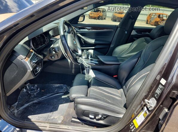 WBAJE7C51JWC56832 2018 BMW 5 SERIES Black Вид салону спереду