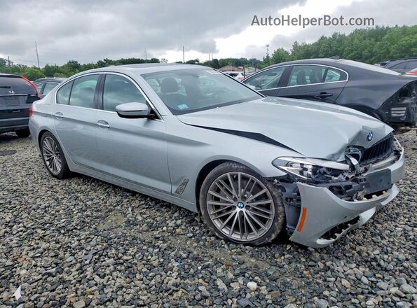 WBAJE7C52JWC55267 2018 BMW 5 SERIES Silver Delantero derecho