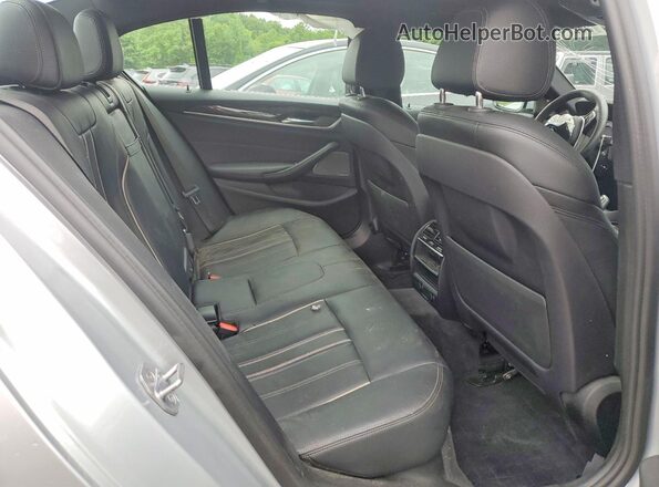 WBAJE7C52JWC55267 2018 BMW 5 SERIES Silver Vista de los asientos traseros