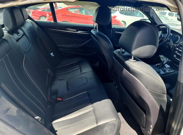 WBAJE7C52JWD49665 2018 BMW 5 SERIES White Widok tylnych siedzeń