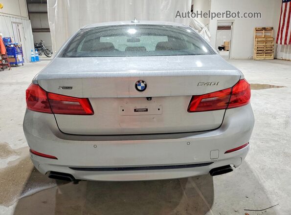 WBAJE7C53JWC56752 2018 BMW 5 SERIES Silver Vista trasera