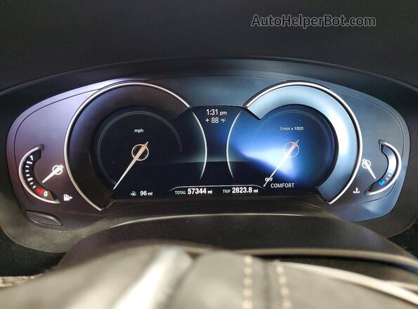 WBAJE7C53JWC56752 2018 BMW 5 SERIES Silver Vista del cuadro de instrumentos