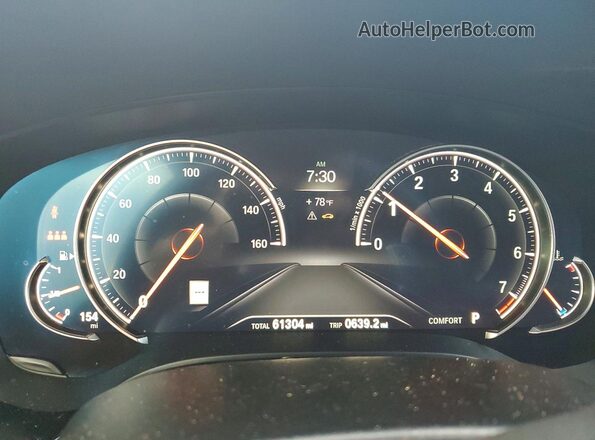WBAJE7C54JG891602 2018 BMW 5 SERIES Black Սարքավորումների վահանակի տեսք