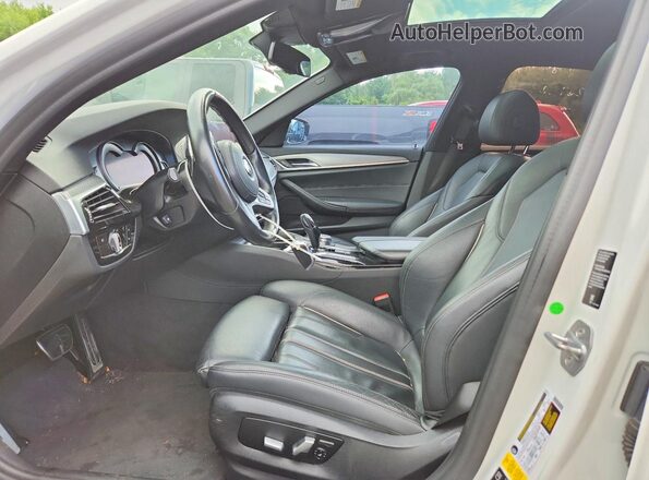 WBAJE7C56KG892610 2019 BMW 5 SERIES White Widok wnętrza z przodu