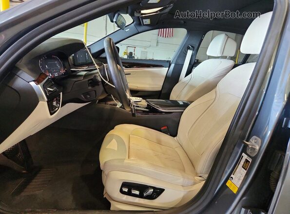 WBAJR3C00LWW54938 2020 BMW 5 SERIES Gray წინა სალონის ხედი