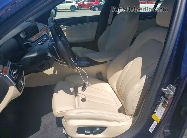 WBAJR3C00LWW68175 2020 BMW 5 SERIES Blue წინა სალონის ხედი