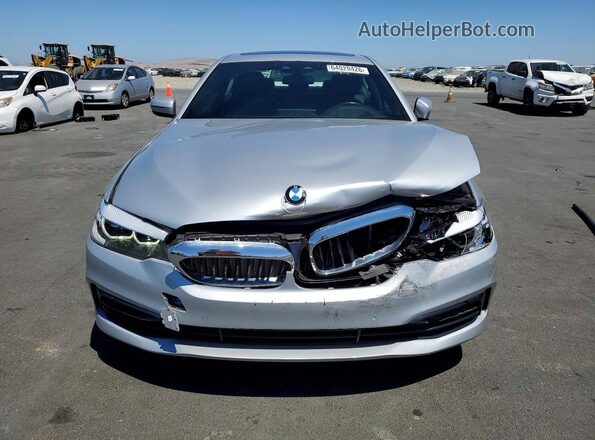 WBAJR3C07LWW61577 2020 BMW 5 SERIES Серебряный Вид спереди