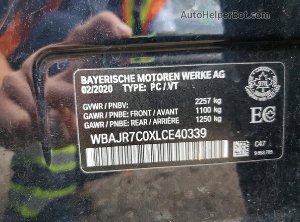 WBAJR7C0XLCE40339 2020 BMW 5 SERIES Black Вид підкапотного простору