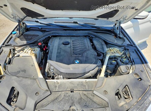 WBAJS3C08LCE05666 2020 BMW 5 SERIES White Vista interior trasera