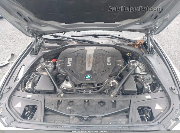 WBAKN9C57GD961930 2016 BMW 5 SERIES Silver Vista trasera