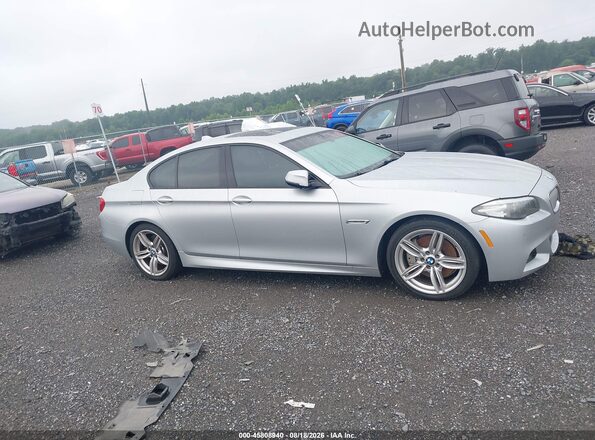WBAKN9C57GD961930 2016 BMW 5 SERIES Silver Vista interior trasera