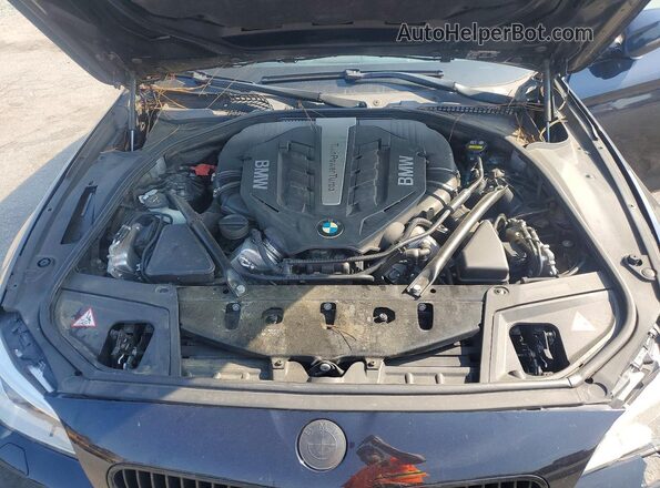 WBAKN9C5XGD962683 2016 BMW 5 SERIES Black Widok wnętrza z tyłu