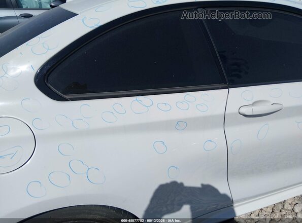 WBS2U7C54K7D01860 2019 BMW M2 White Widok z przodu
