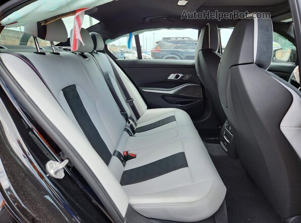 WBS33HJ06VFW70604 2027 BMW M3 Black უკანა სავარძლების ხედი