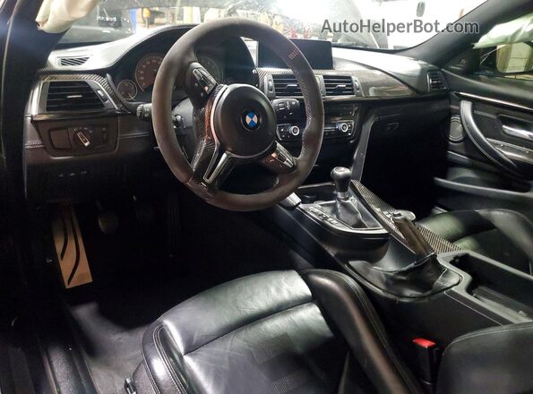WBS3R9C50GK335927 2016 BMW M4 Black Առջևի վահանակի տեսք