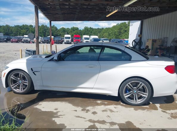 WBS3U9C51GP969300 2016 BMW M4 White 360 interior view