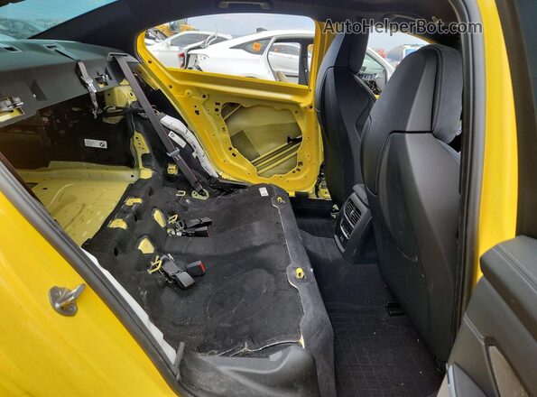 WBS43AY01PFN90020 2023 BMW M3 Yellow Հետևի նստատեղերի տեսք