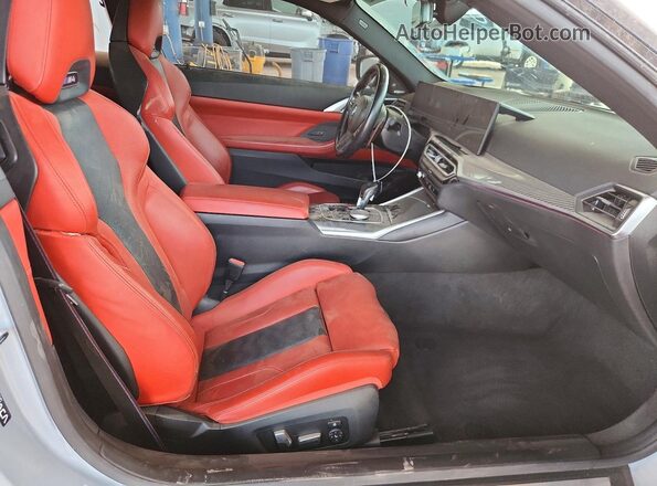 WBS43AZ08RCN51573 2024 BMW M4 Black Vista de los asientos traseros
