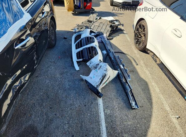 WBS43BA04TCW34488 2026 BMW M4 White Vista del compartimento del motor