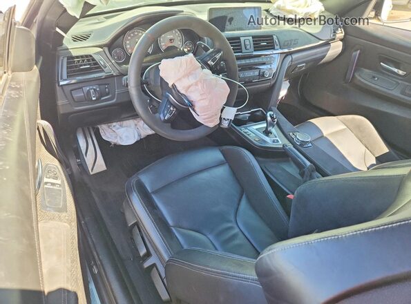 WBS4S9C56GK578859 2016 BMW M4 White Вид панелі приладів
