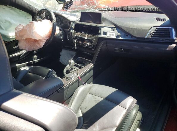 WBS4Y9C53JAC86214 2018 BMW M4 Red Вид панелі приладів