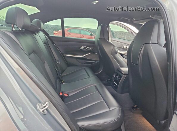 WBS53AY08NFM19895 2022 BMW M3 Gray Widok tylnych siedzeń