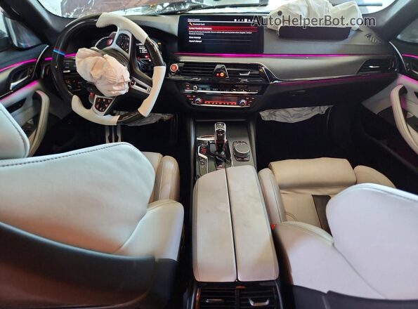 WBS83CH02MCG73193 2021 BMW M5 Purple Вид панелі приладів