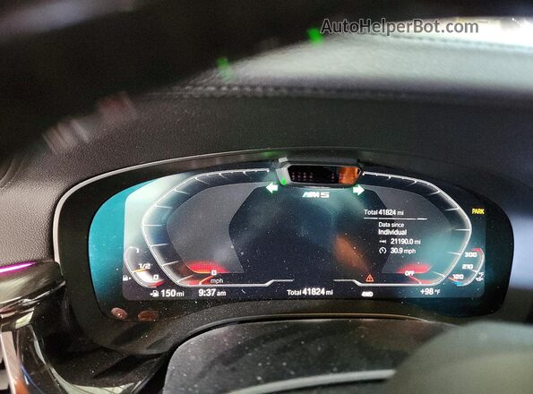 WBS83CH02MCG73193 2021 BMW M5 Purple Вид щитка приладів