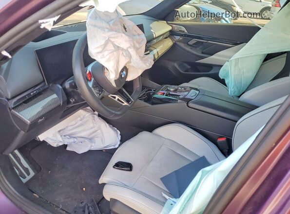 WBS83FK00SCU35556 2025 BMW M5 Purple Widok deski rozdzielczej