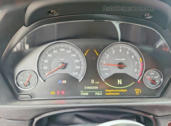 WBS8M9C56J5K98960 2018 BMW M3 White Vista del cuadro de instrumentos