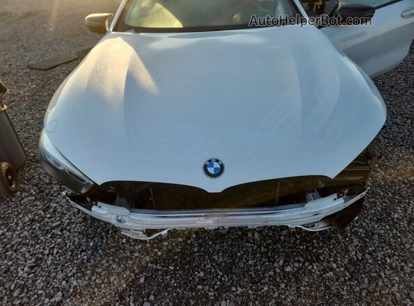 WBSDZ0C06LCD87459 2020 BMW M8 White Widok wnętrza z tyłu