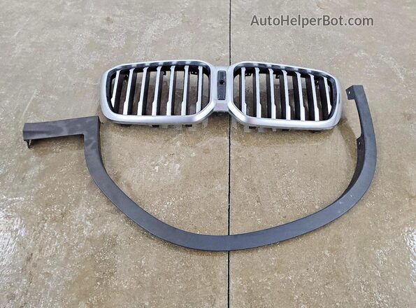 WBX47DP08NN121673 2022 BMW X3 White Widok naklejki z numerem VIN