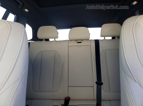 WBX47DP09RN314081 2024 BMW X3 White Вид задніх сидінь