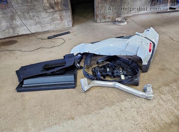 WBX63GM05T5556724 2026 BMW X2 White Vista de la etiqueta del VIN