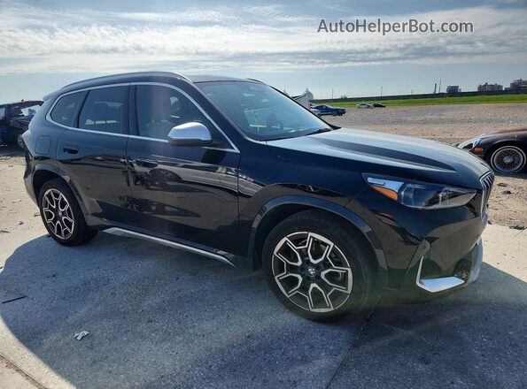 WBX73EF00R5019869 2024 BMW X1 Черный Передняя правая четверть