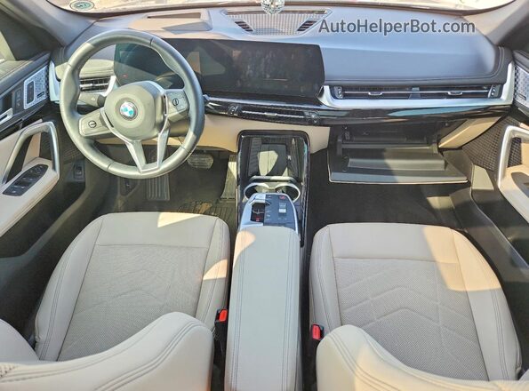 WBX73EF00R5019869 2024 BMW X1 Черный Вид панели приборов