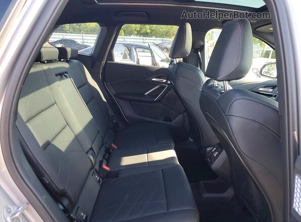 WBX73EF00S5316937 2025 BMW X1 Gray უკანა სალონის ხედი