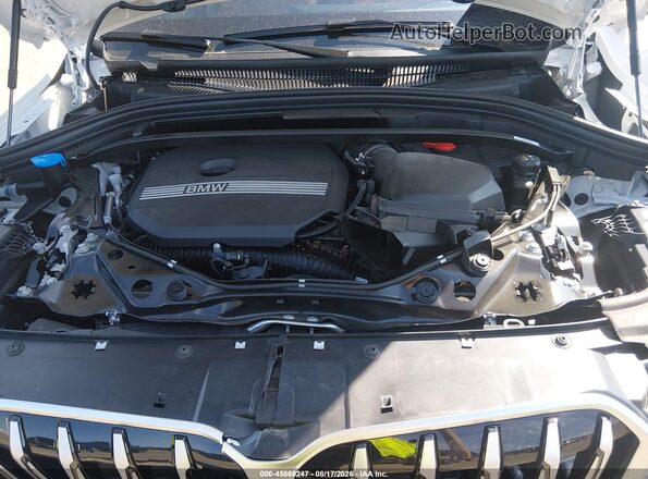 WBX73EF00T5695391 2026 BMW X1 White უკანა ხედი