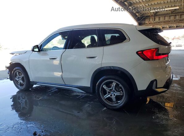 WBX73EF01T5621185 2026 BMW X1 White Rear left