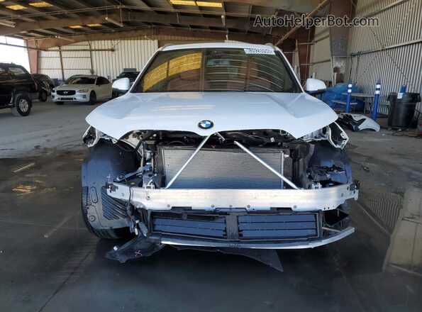 WBX73EF01T5621185 2026 BMW X1 White 
