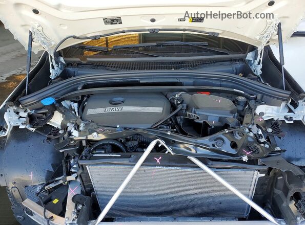WBX73EF01T5621185 2026 BMW X1 White Engine compartment view
