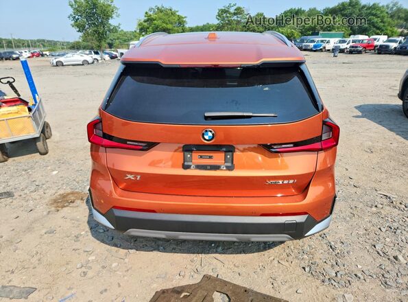 WBX73EF03P5X17664 2023 BMW X1 Orange Հետևի տեսք