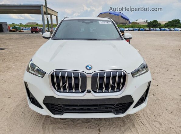 WBX73EF03T5475906 2026 BMW X1 Белый Вид спереди