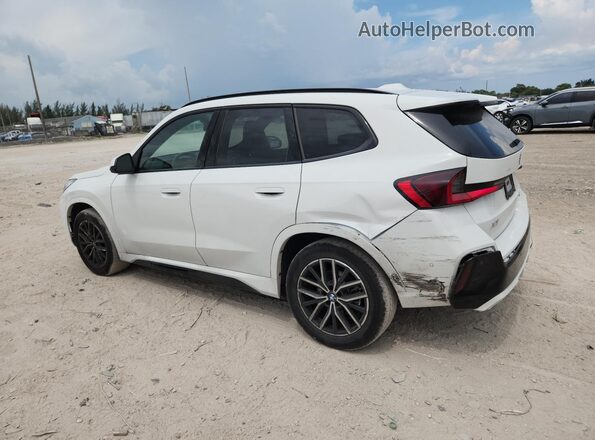 WBX73EF03T5475906 2026 BMW X1 Белый Панорамный вид салона 360°