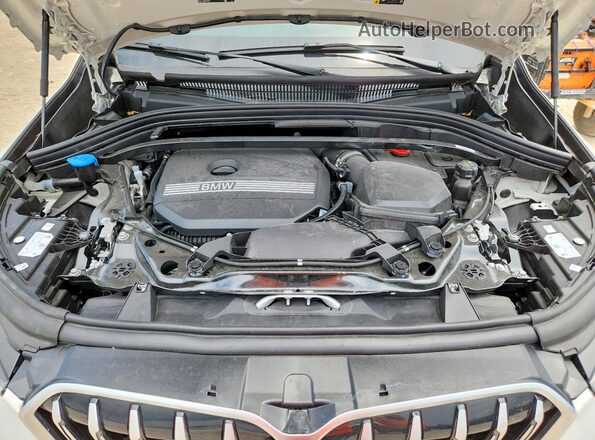 WBX73EF03T5475906 2026 BMW X1 Белый Вид подкапотного пространства