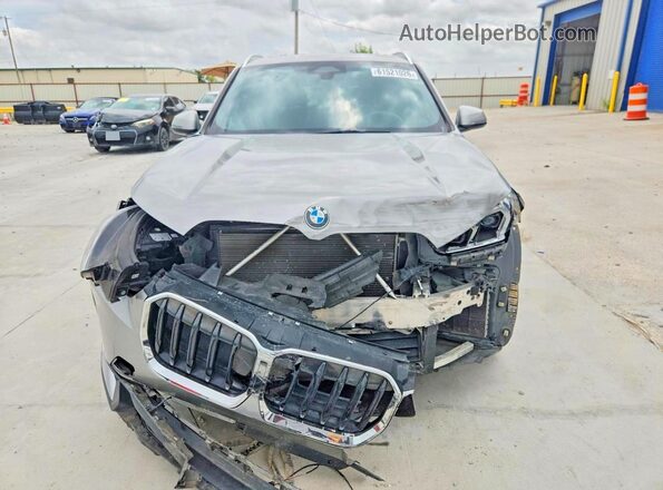 WBX73EF05P5W46015 2023 BMW X1 Silver Front view