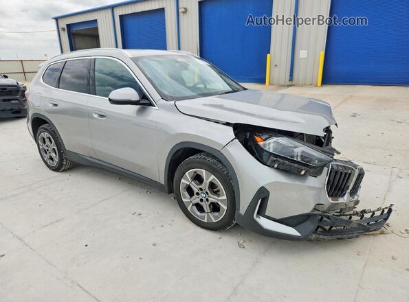 WBX73EF05P5W46015 2023 BMW X1 Silver Front right